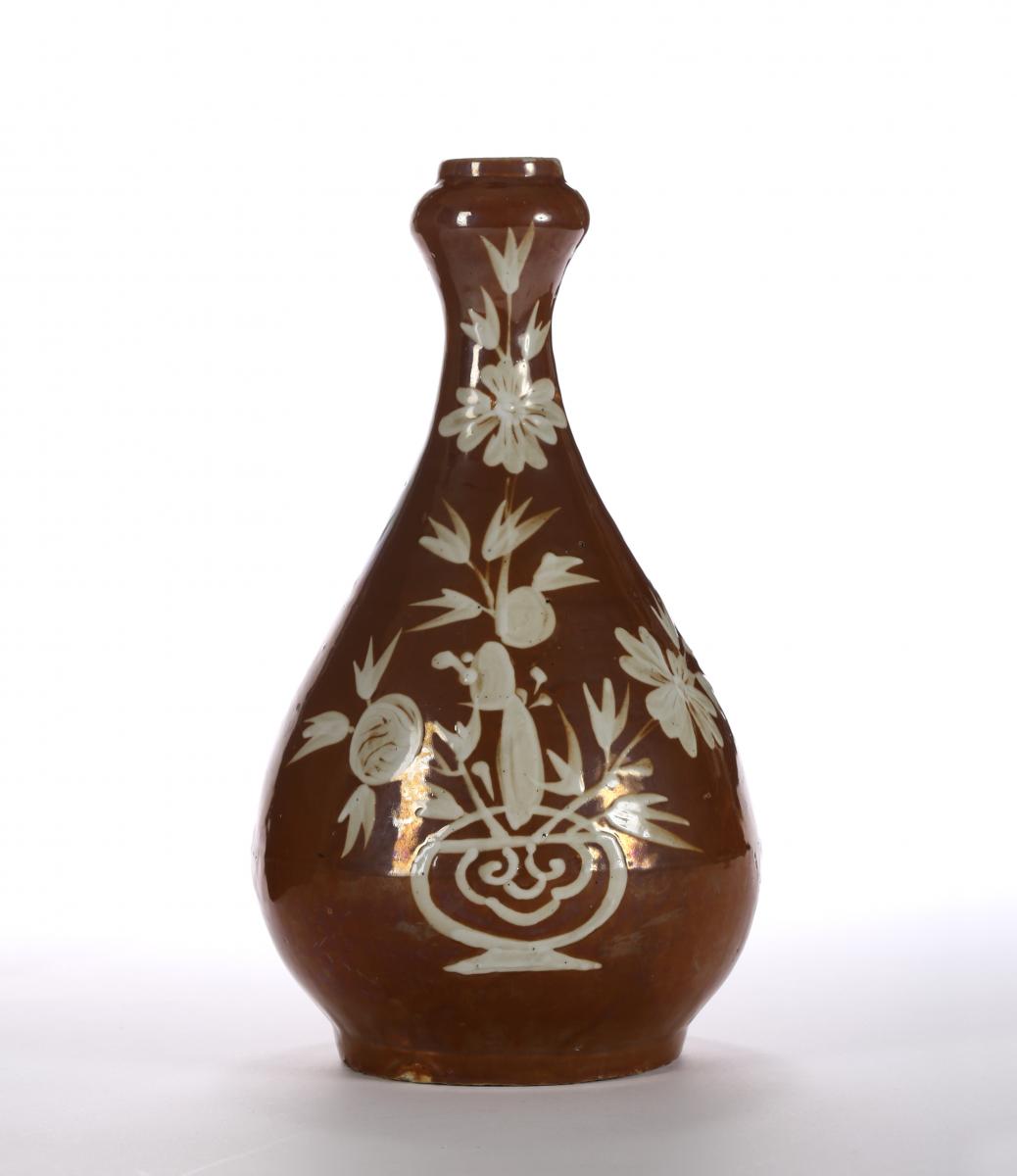 A Swatow–type ‘Feuille Morte’ Flask