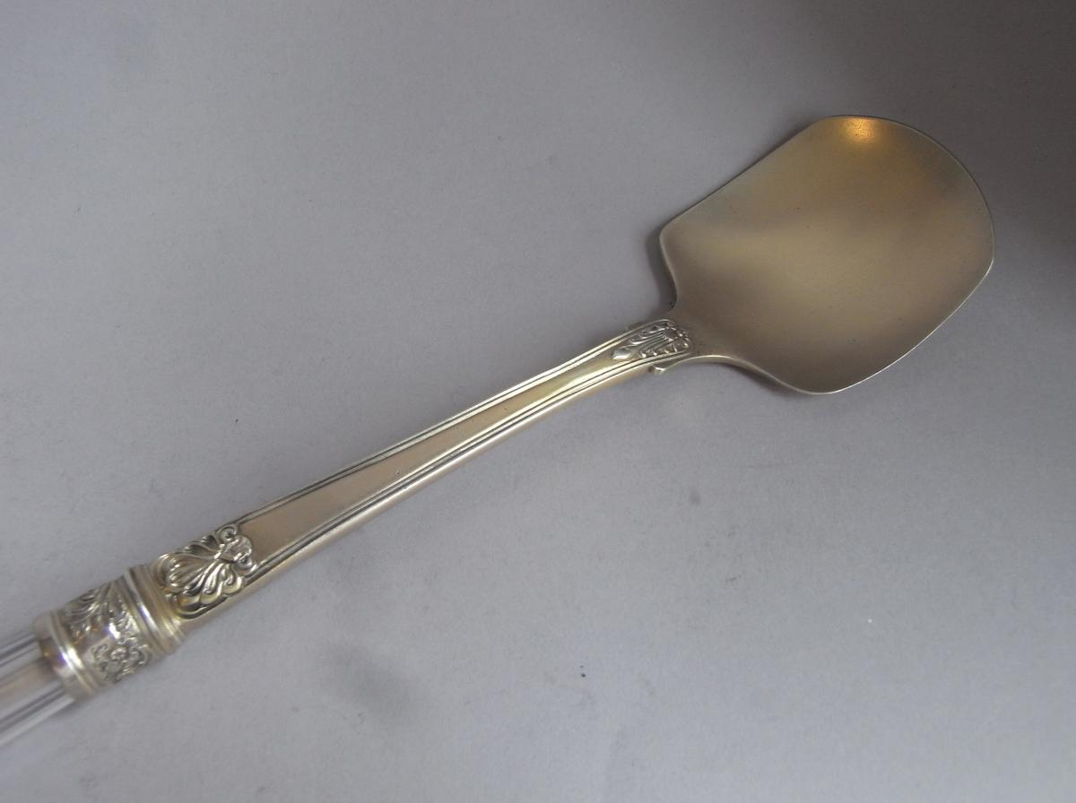 An important pair of William IV silver gilt and rock crystal Serving Spades made in London in 1833 by William Chawner