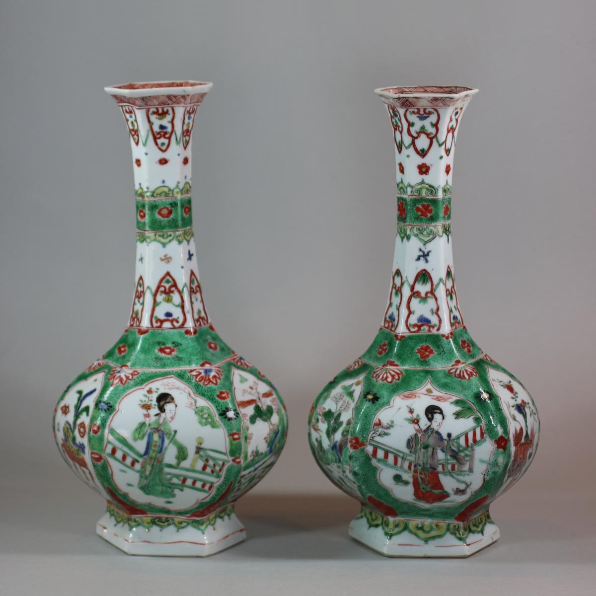 Pair of Chinese famille verte facetted bottle vases, Kangxi (1662-1722)