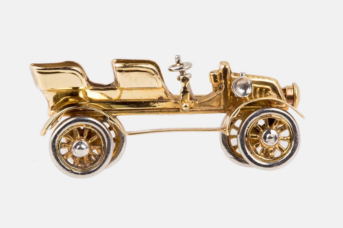 Antique Brooch of a Vintage Motor Car in 18 Karat Gold & Platinum, French circa 1890