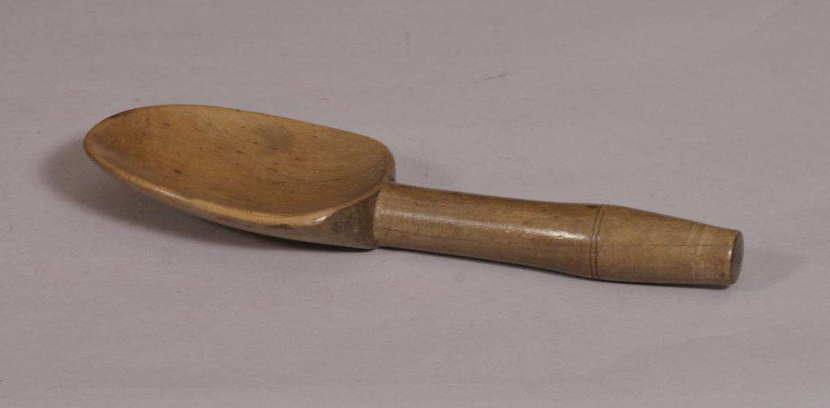 S/3734 Antique Treen 19th Century Sycamore Butter Scoop