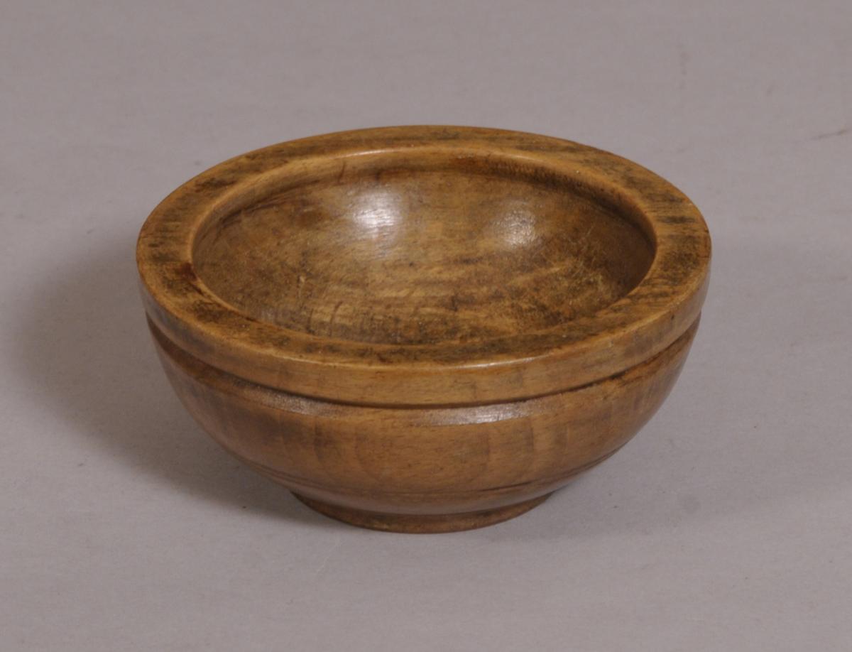 S/3737 Antique Treen 19th Century Sycamore Condiment Bowl