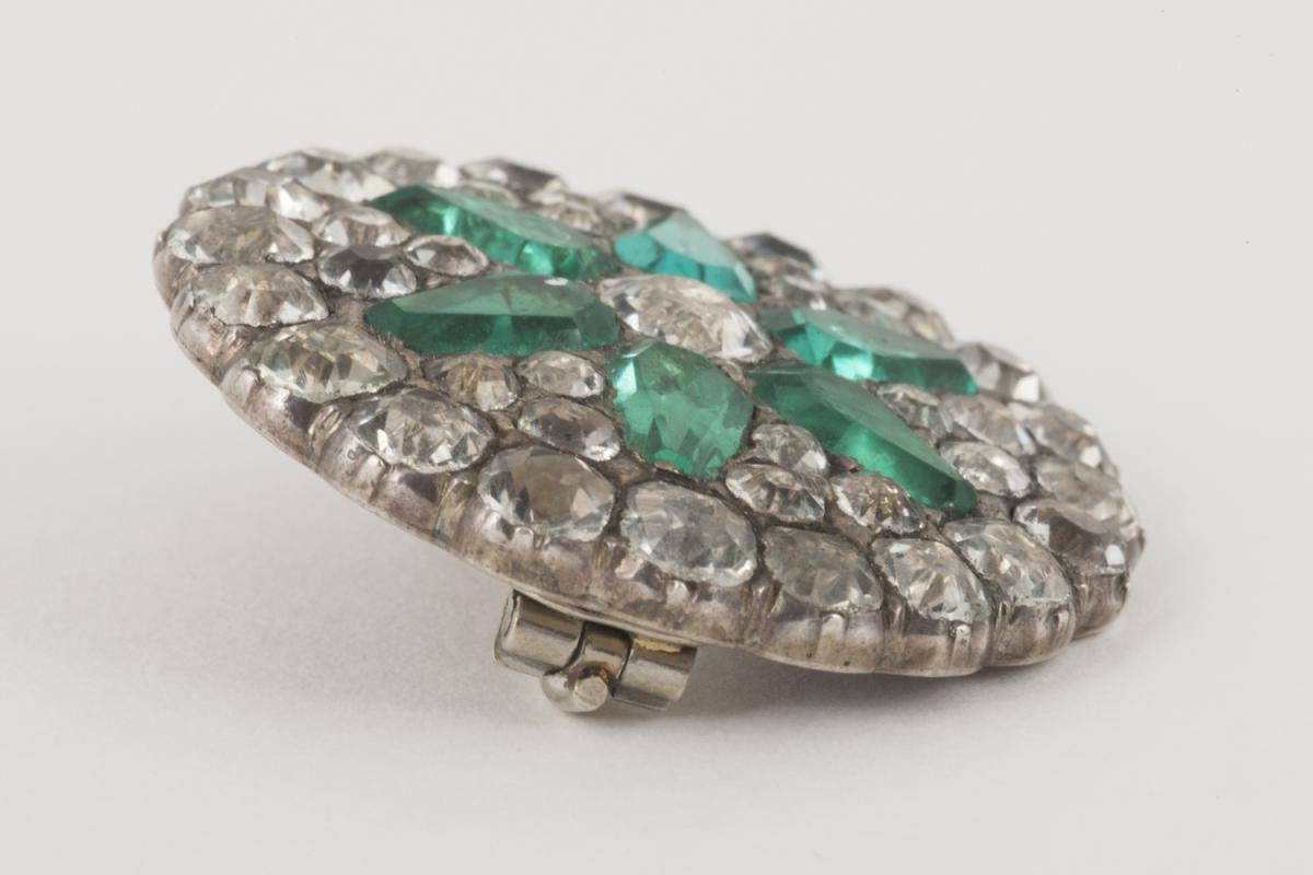 Antique Georgian Cluster Brooch of Green & White Paste set in Silver, English circa 1825