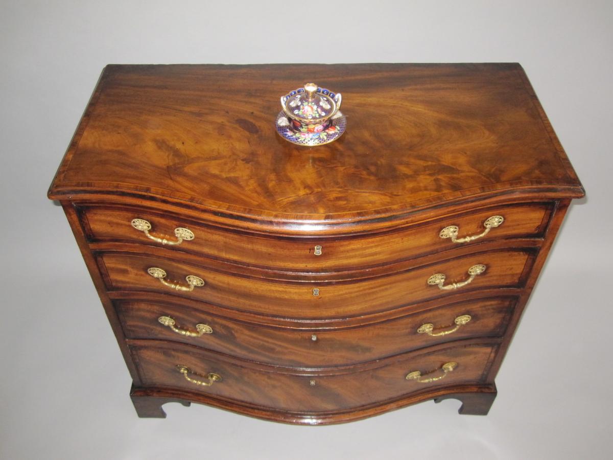 18th Century mahogany serpentine chest, circa 1780.