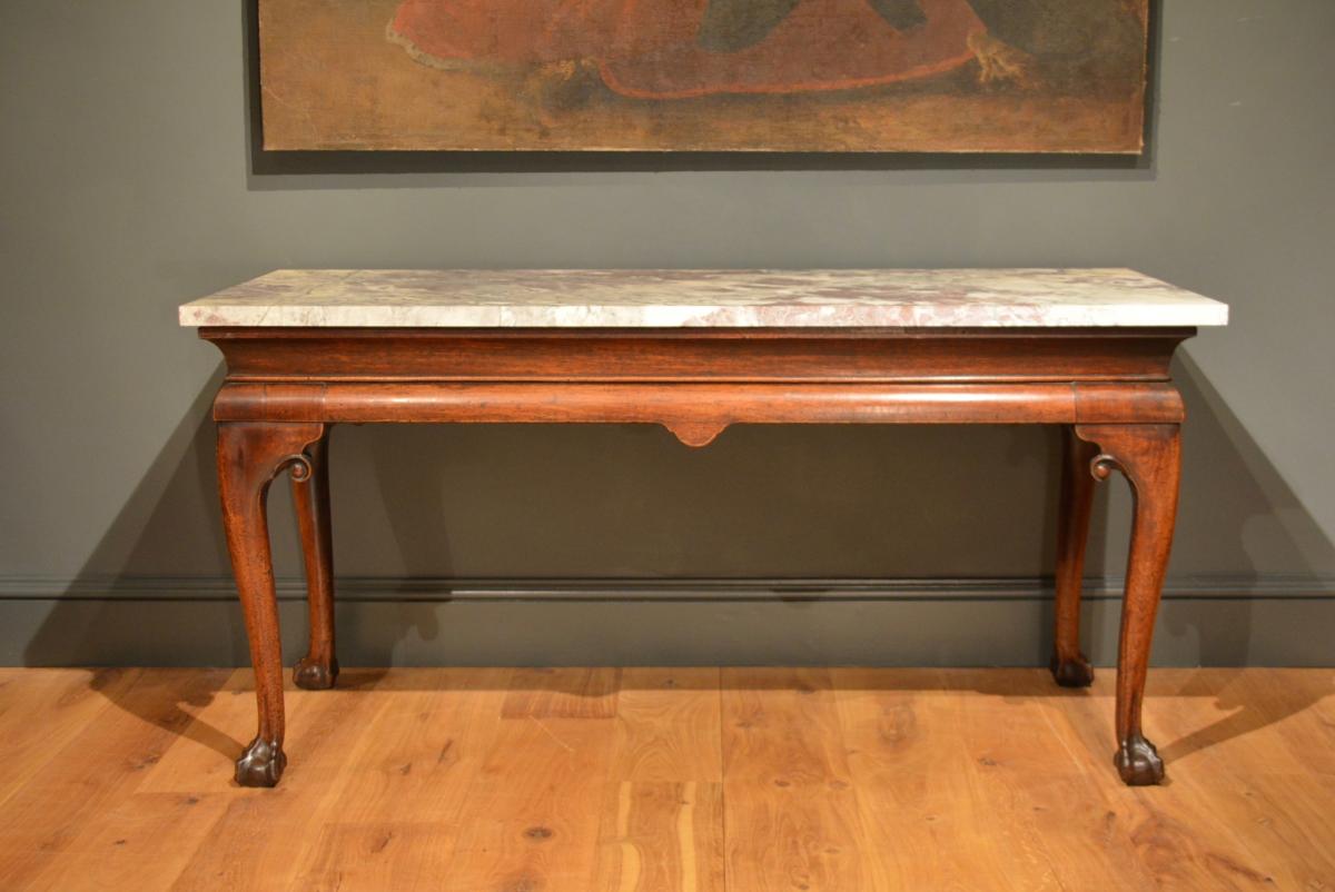 18th Century mahogany cabriole leg marble top side table
