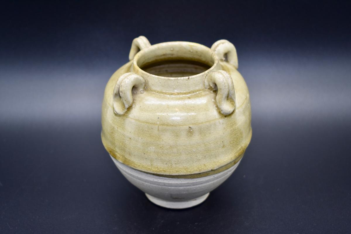 A small Yue-ware Jarlet