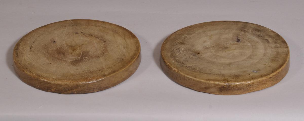 S/3801 Antique Treen Pair of Early 19th Century Sycamore Platters