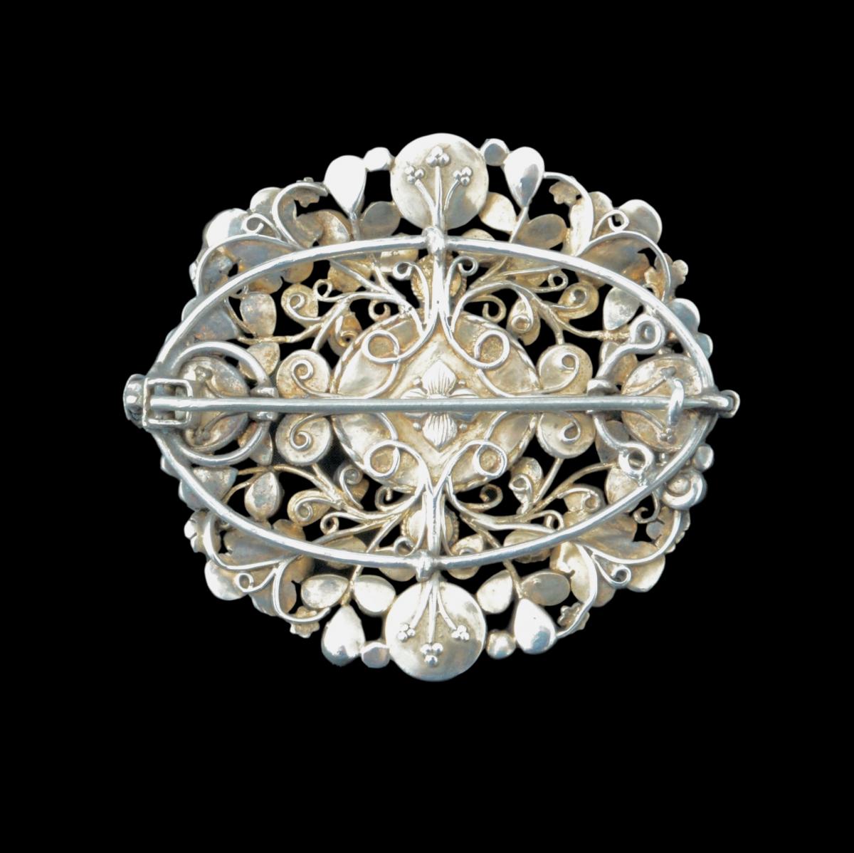 A stunning silver brooch by the Gaskins