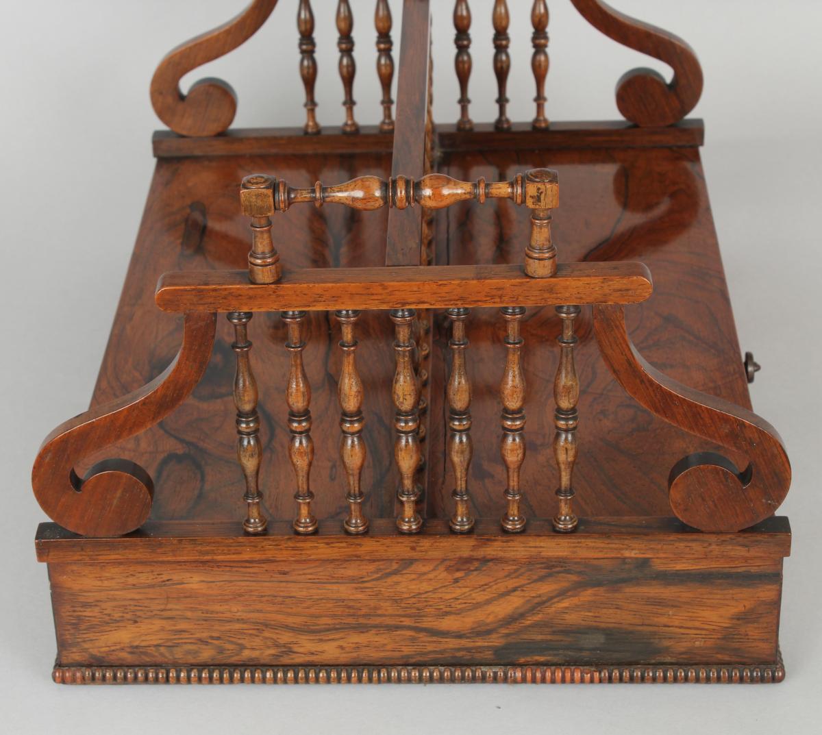 Fine Regency period rosewood book-stand in the manner of Gillows of Lancaster