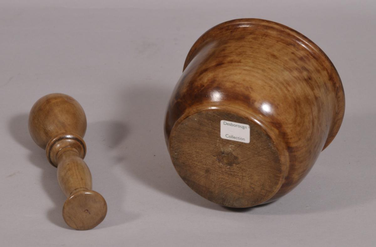 S/3841 Antique Treen Walnut Apothecary's Pestle and Mortar