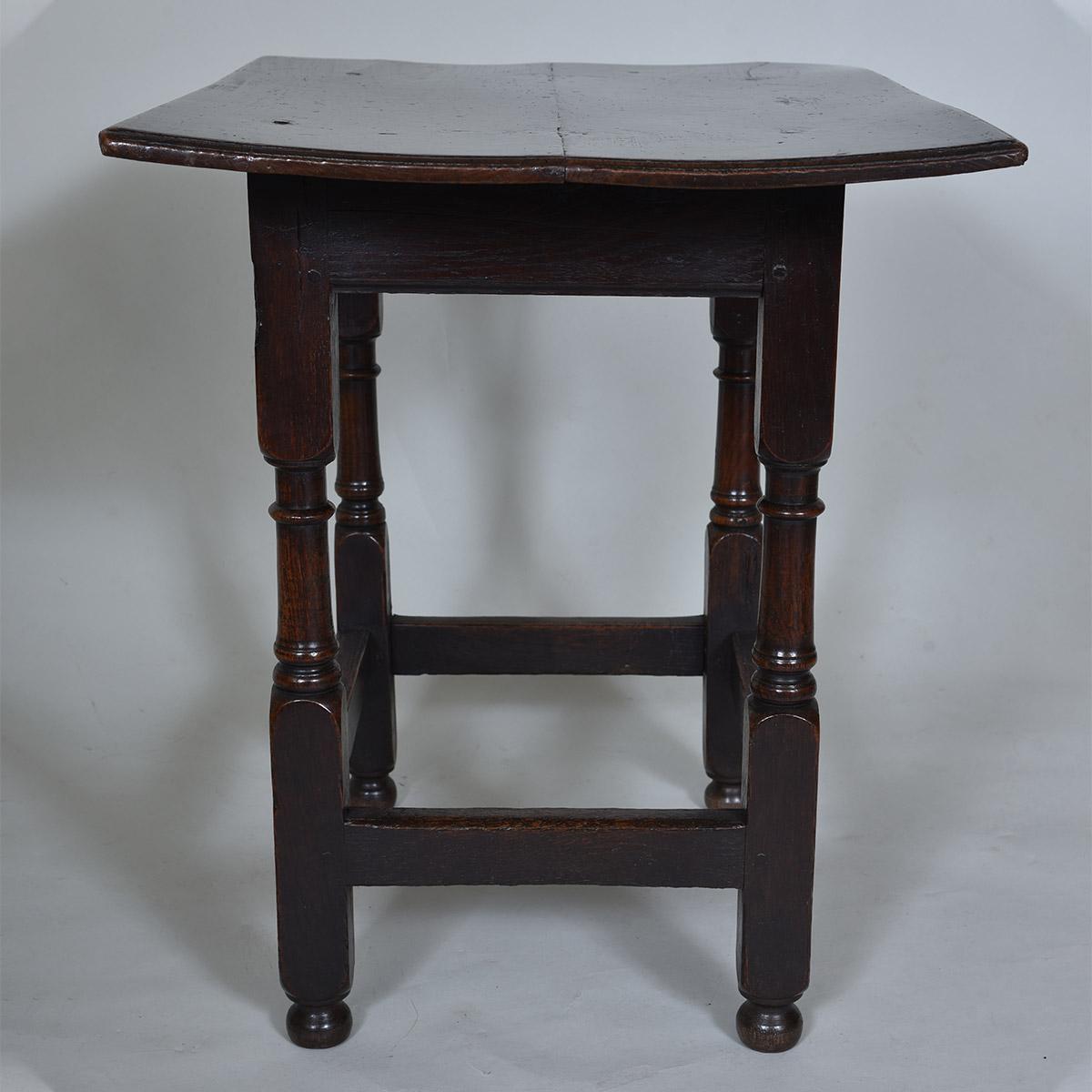Small 17th century Oak Table