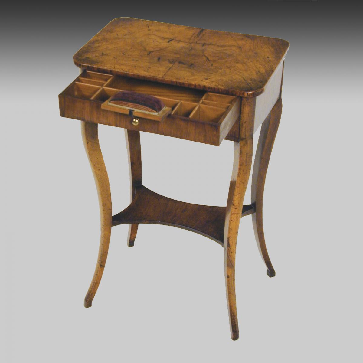 9863 - small 18th century continental parquetry centre table