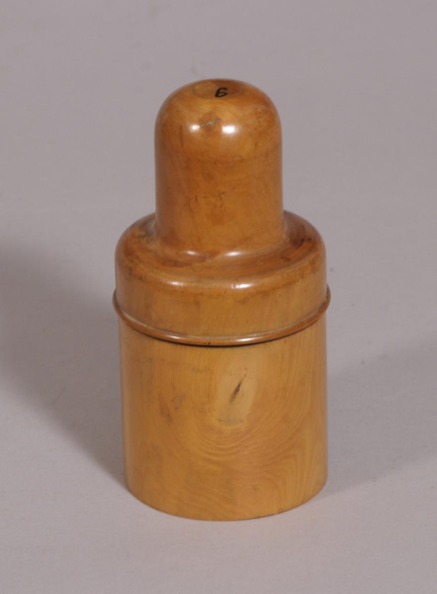 S/3838 Antique Treen 19th Century Boxwood Apothecary's Bottle Case