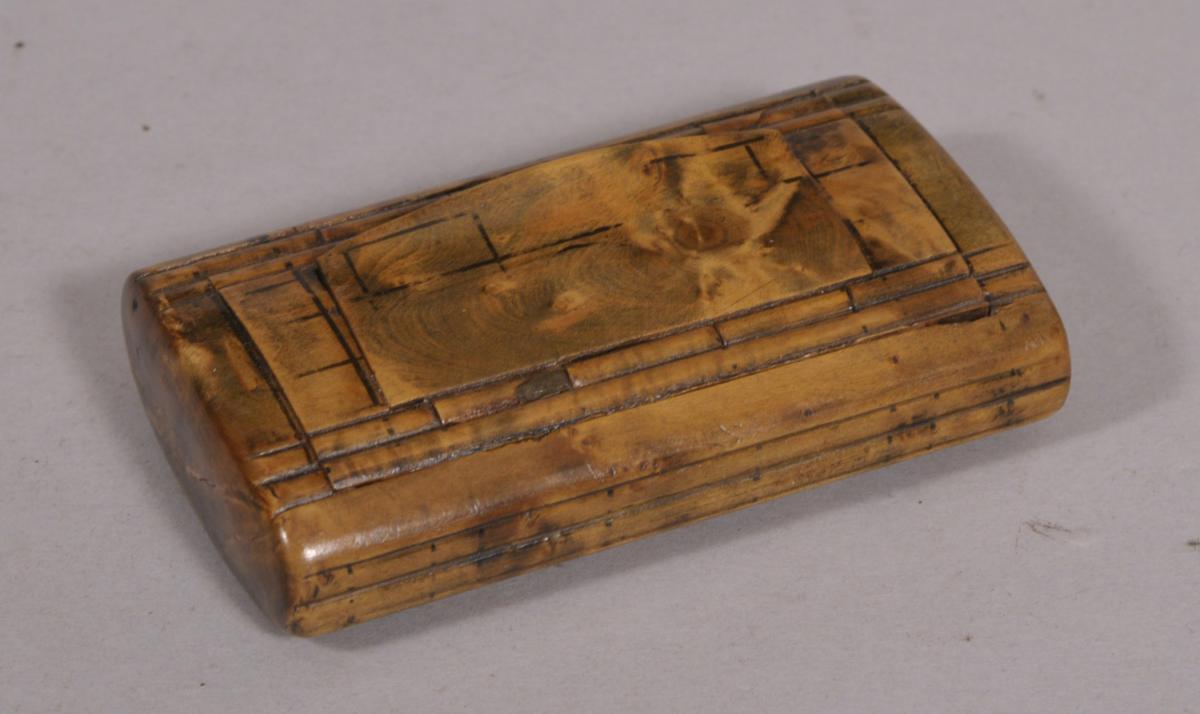 S/3976 Antique Treen 19th Century Masur Birch Miser's Snuff Box