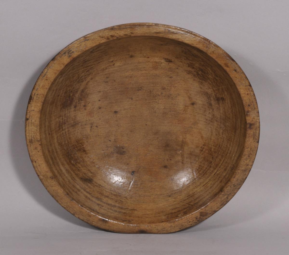 S/3979 Antique Treen 19th Century Sycamore Food Bowl