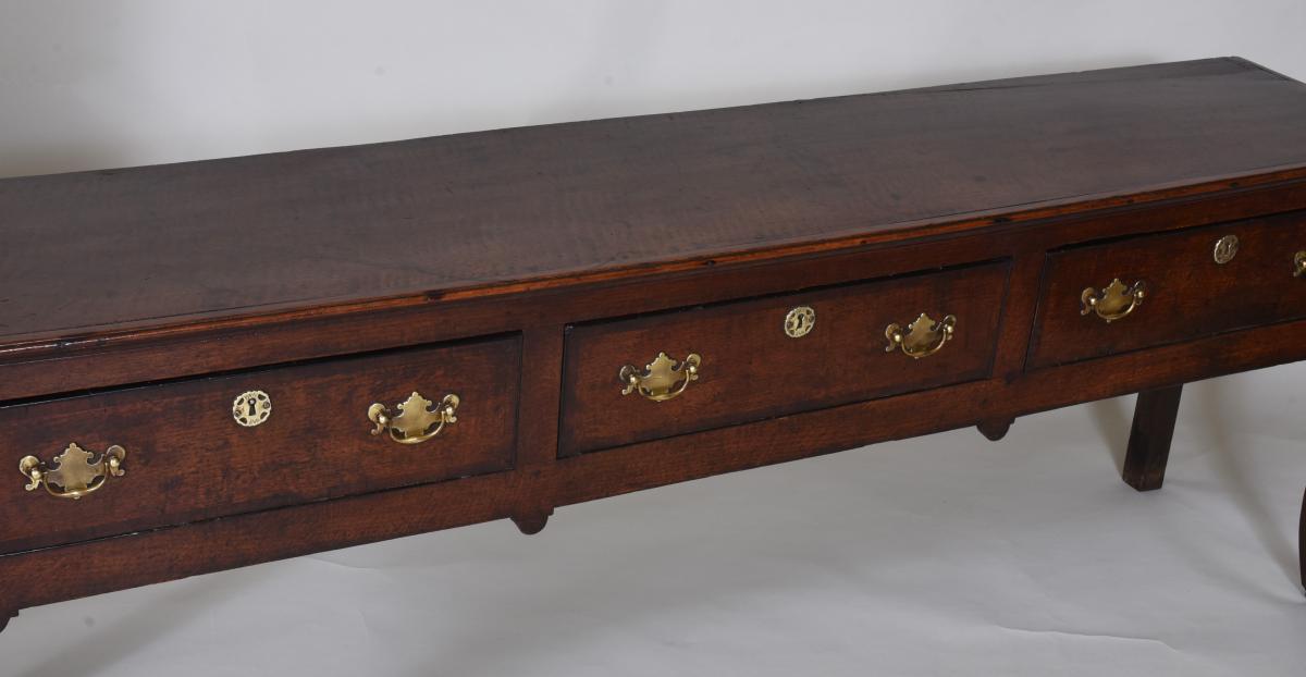 Early 18th century Oak Dresser