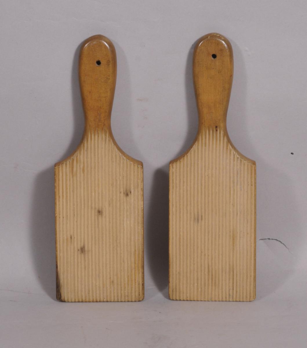 S/4017 Antique Treen 19th Century Pair of Sycamore Butter Hands