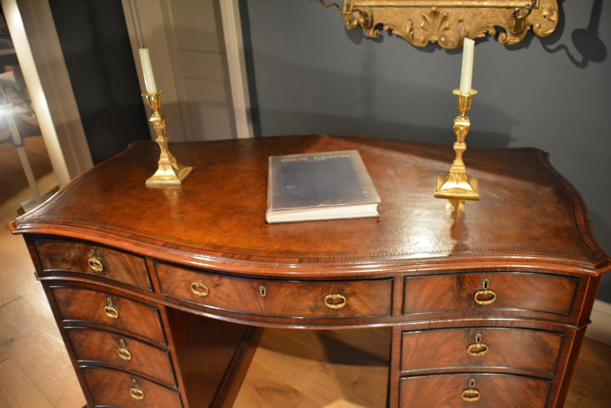 A fine George III library table or partners desk. English Circa 1790  