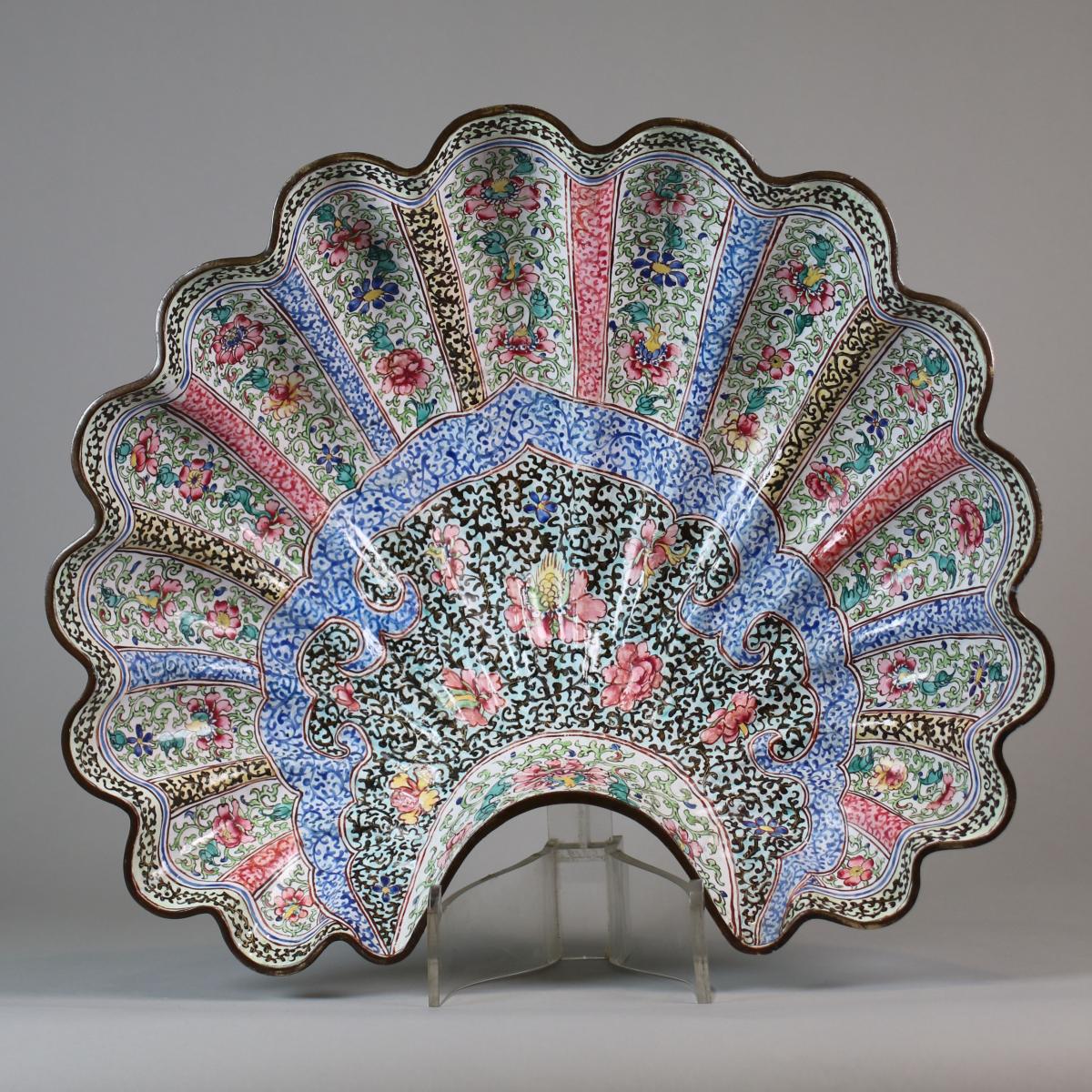 Chinese Canton enamel shell basin and ewer, mid 18th century d