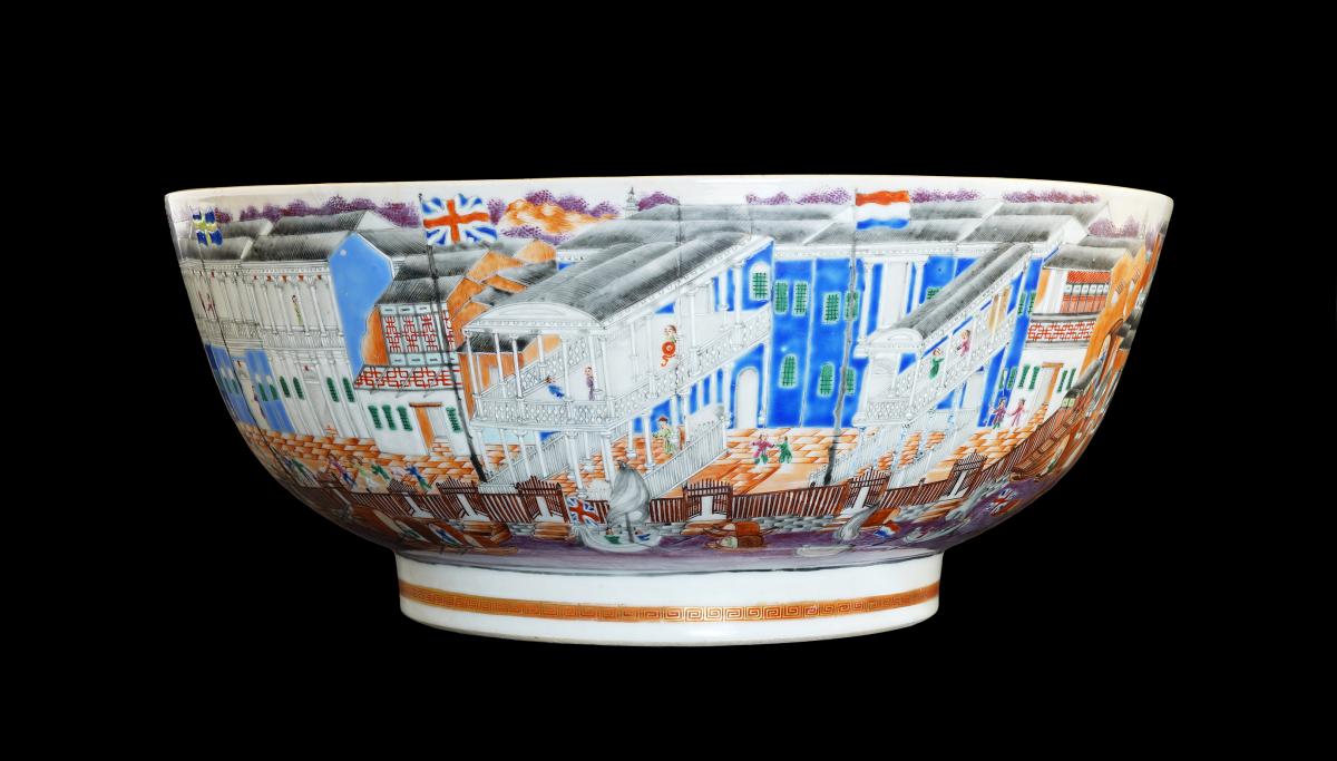 Chinese porcelain famille rose Hong Bowl with the USA flag