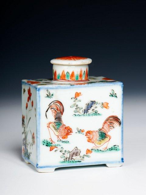 Chinese export porcelain tea caddy, circa 1720, Kangxi reign, Qing dynasty