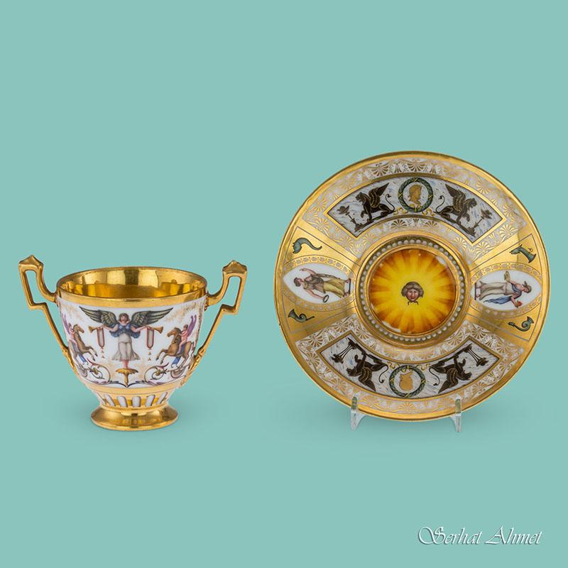 Nast Rare Cup and Stand, c.1800