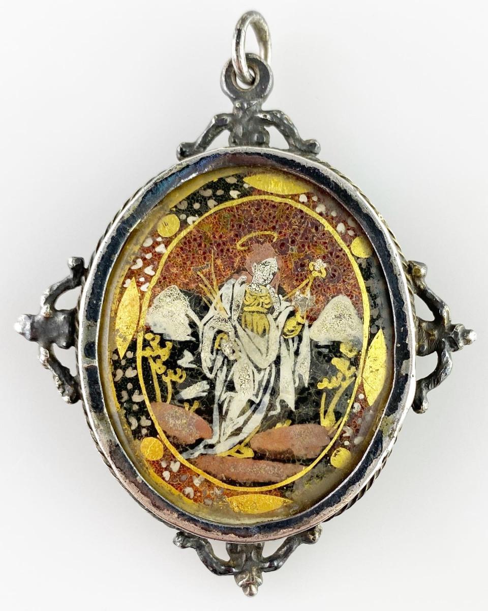 Verre églomisé double sided pendant. Spanish, mid 17th century