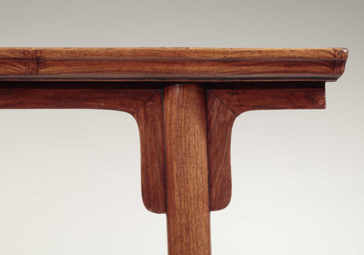 A huanghuali inset leg bridle joint table, Chinese, Late Ming/ early Qing dynasty, 17th century. - detail