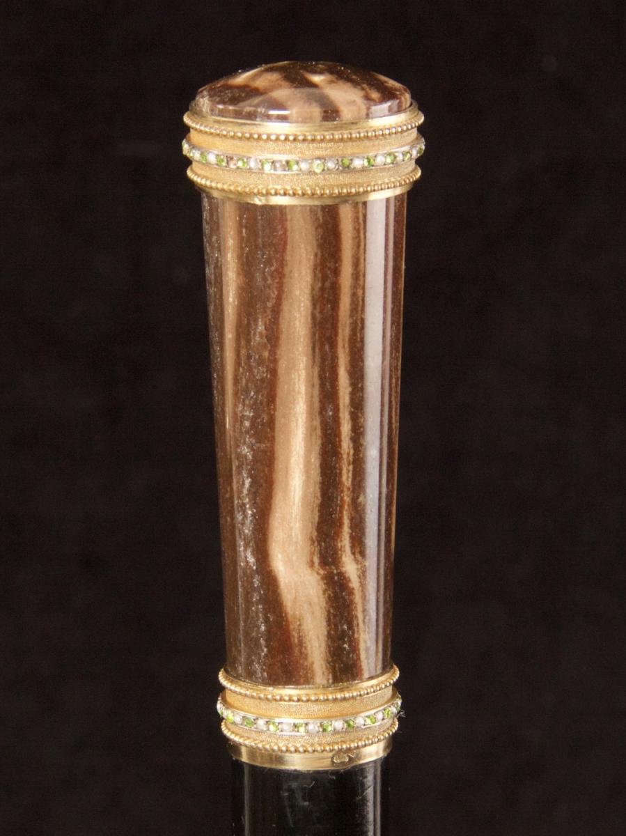 Hardstone-handled cane with silver gilt mounts_g