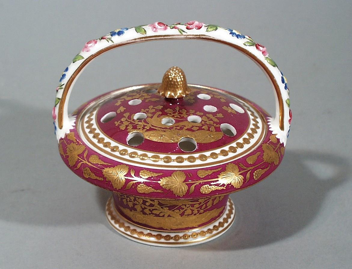 Antique Spode Porcelain Raspberry-ground Basket & Cover, Spode Pattern Number 3993, Circa 1820