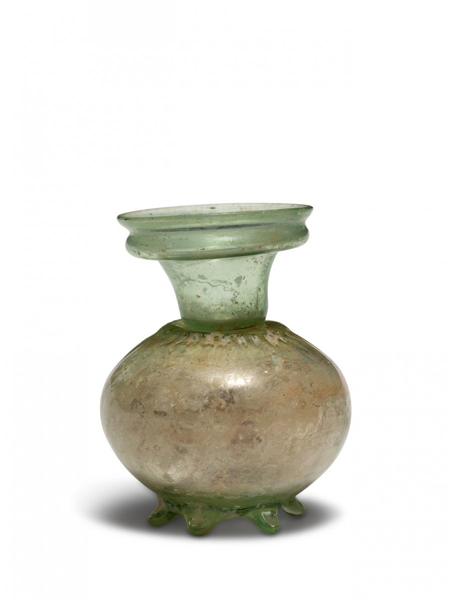 Roman sprinkler jar with pinched feet, 3rd-4th century AD