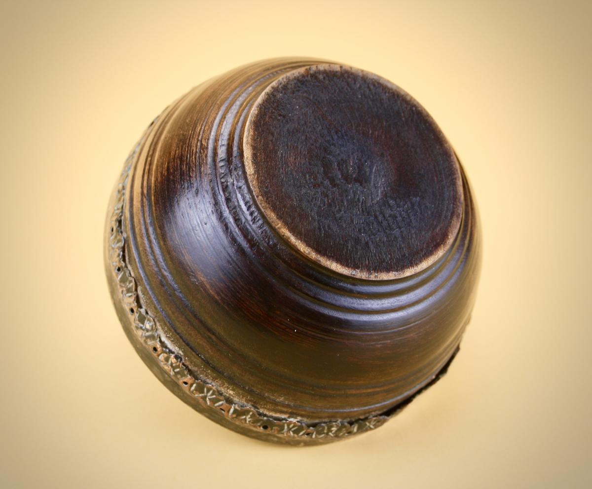A late 17th or early 18th Century Pearwood Mazer