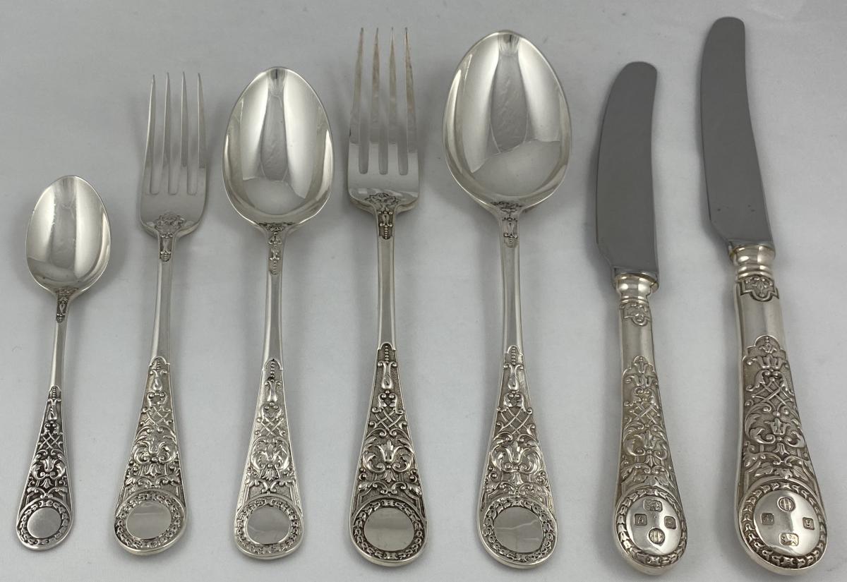 Martin Hall silver Venetian pattern  flatware cutlery set service 