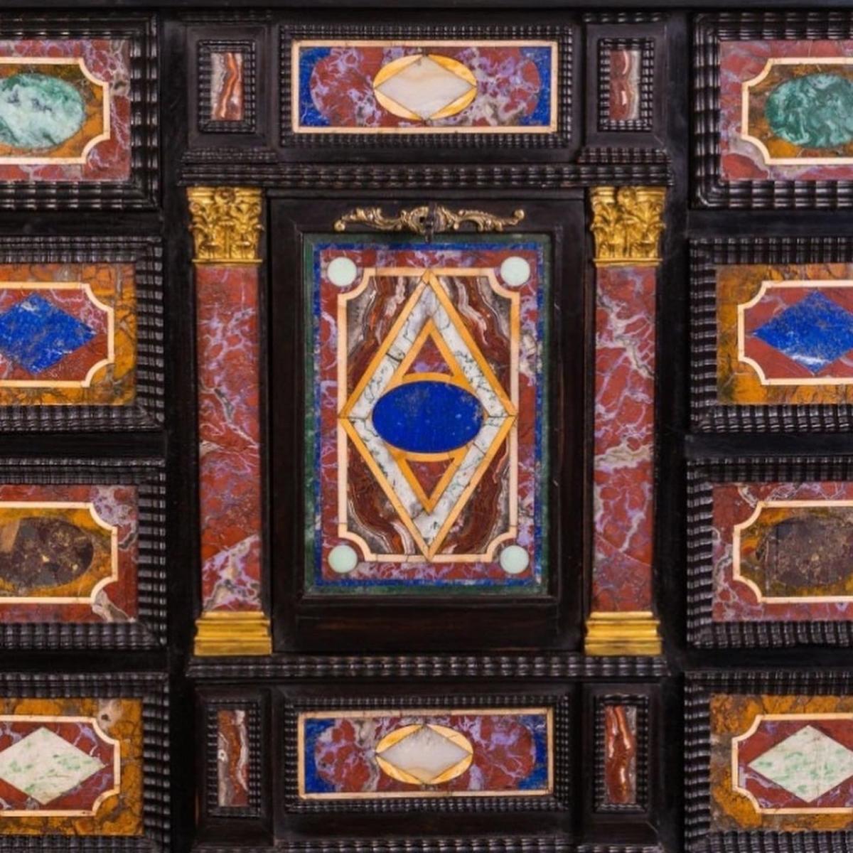 Important pietra dura cabinet. Italian, mid 17th century