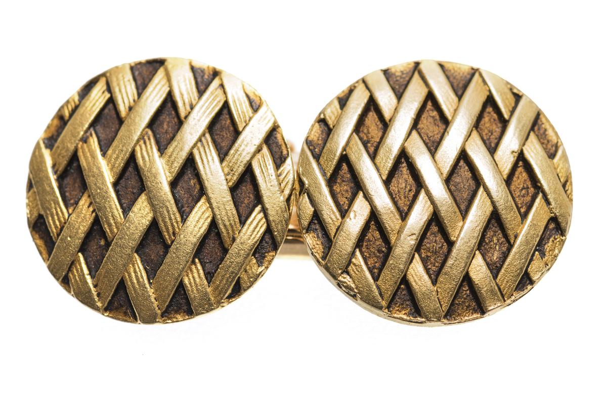 Antique Cufflinks & Studs in 18 Karat Gold with Criss Cross Design and inset Enamel, French circa 1890