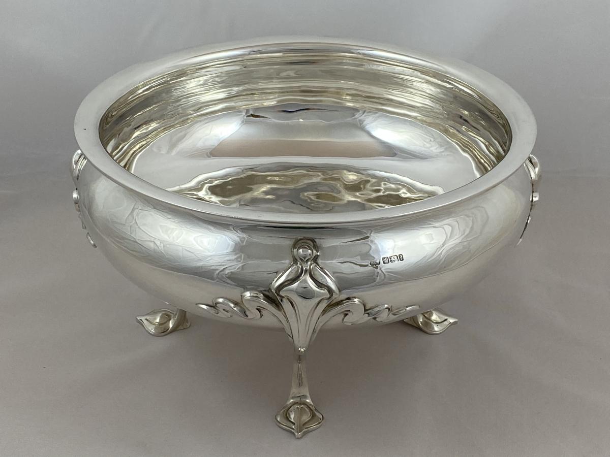 Mappin  and Webb Silver Art Nouveau bowl 1901