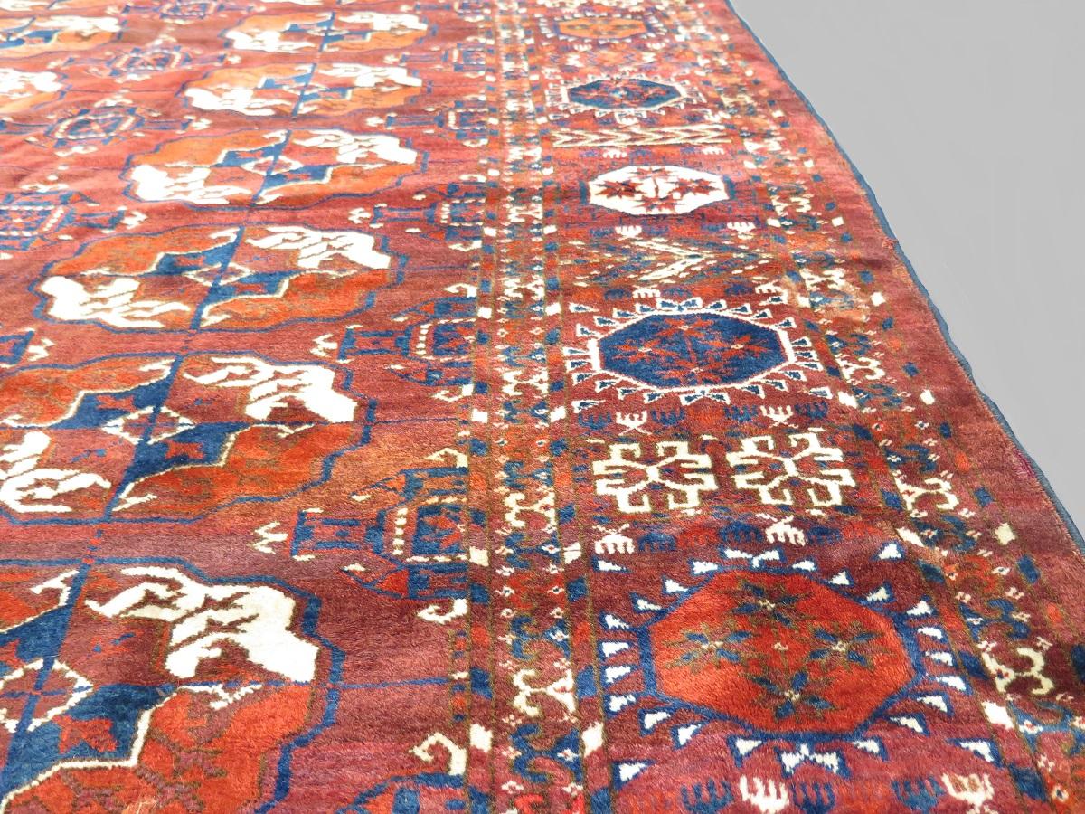 Fine Tekke rug, tribal weaving