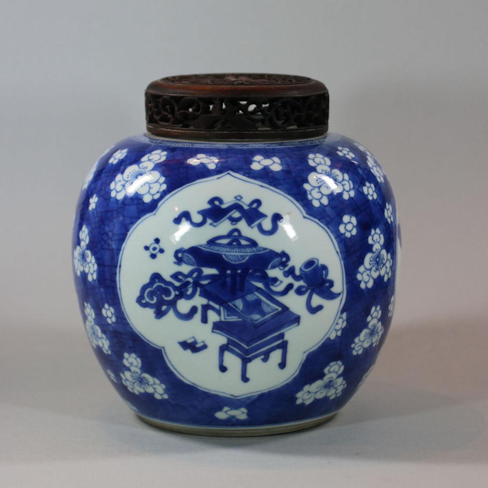 Chinese blue and white ginger jar, Kangxi (1662-1722)