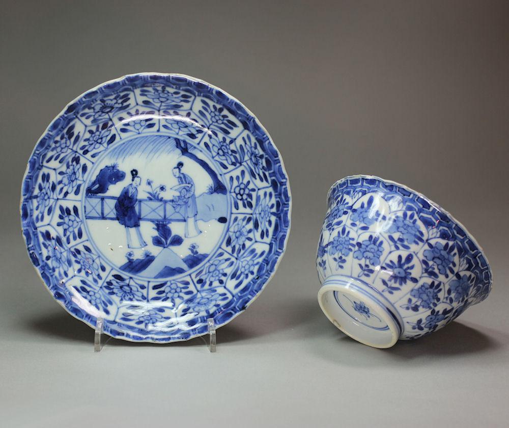 Chinese blue and white bowl and saucer, Kangxi (1662-1722)