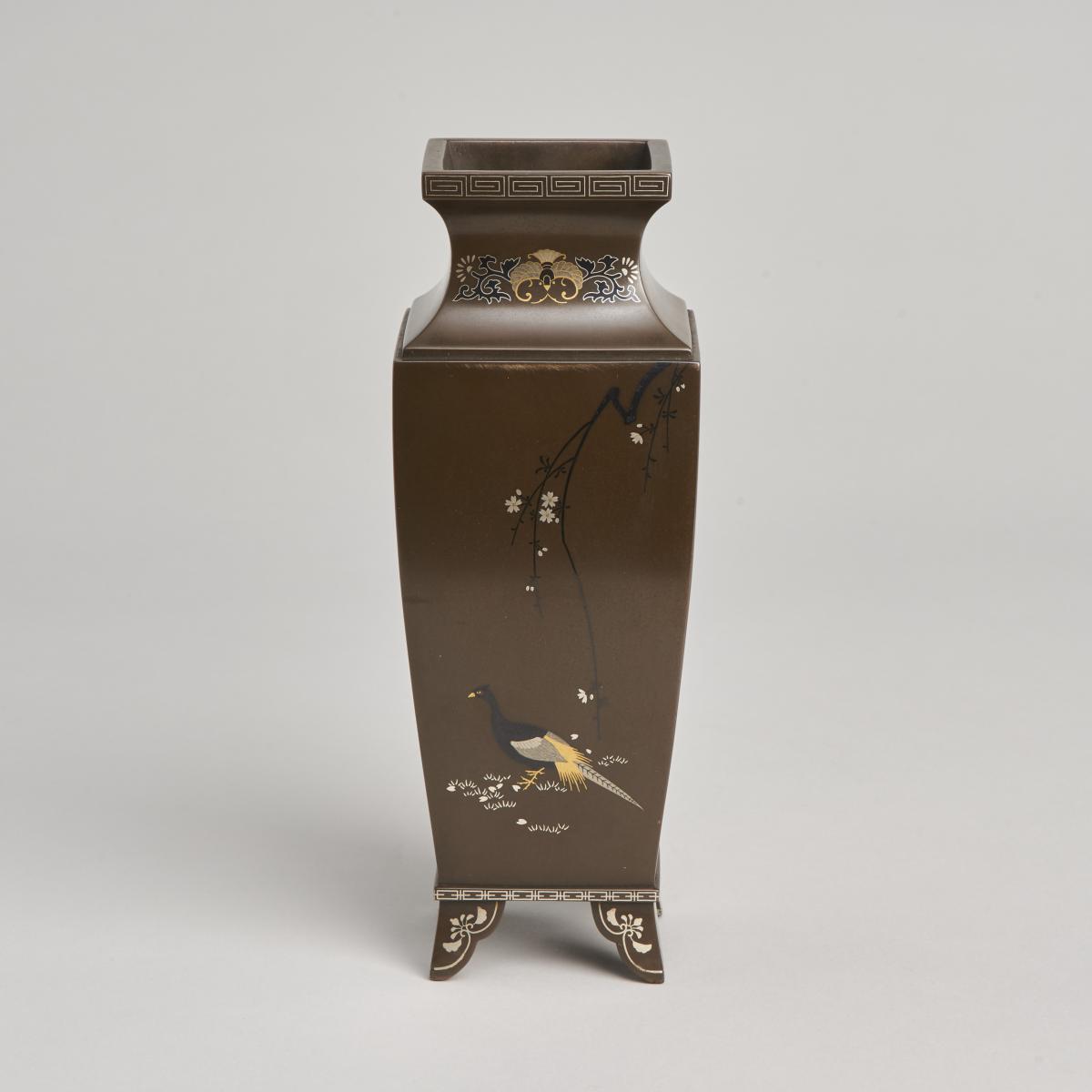 Japanese Meiji Period Bronze square formed vase