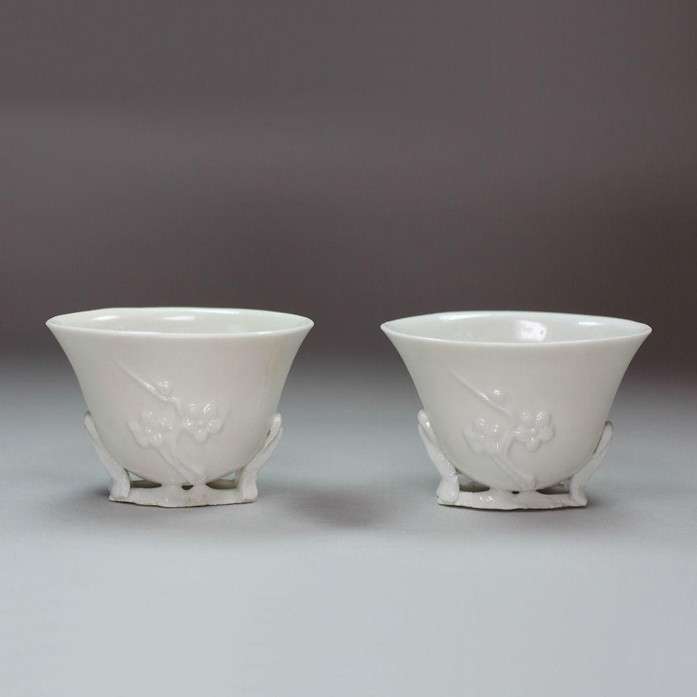 Pair of Chinese blanc de chine libation cups, Kangxi (1662-1722)