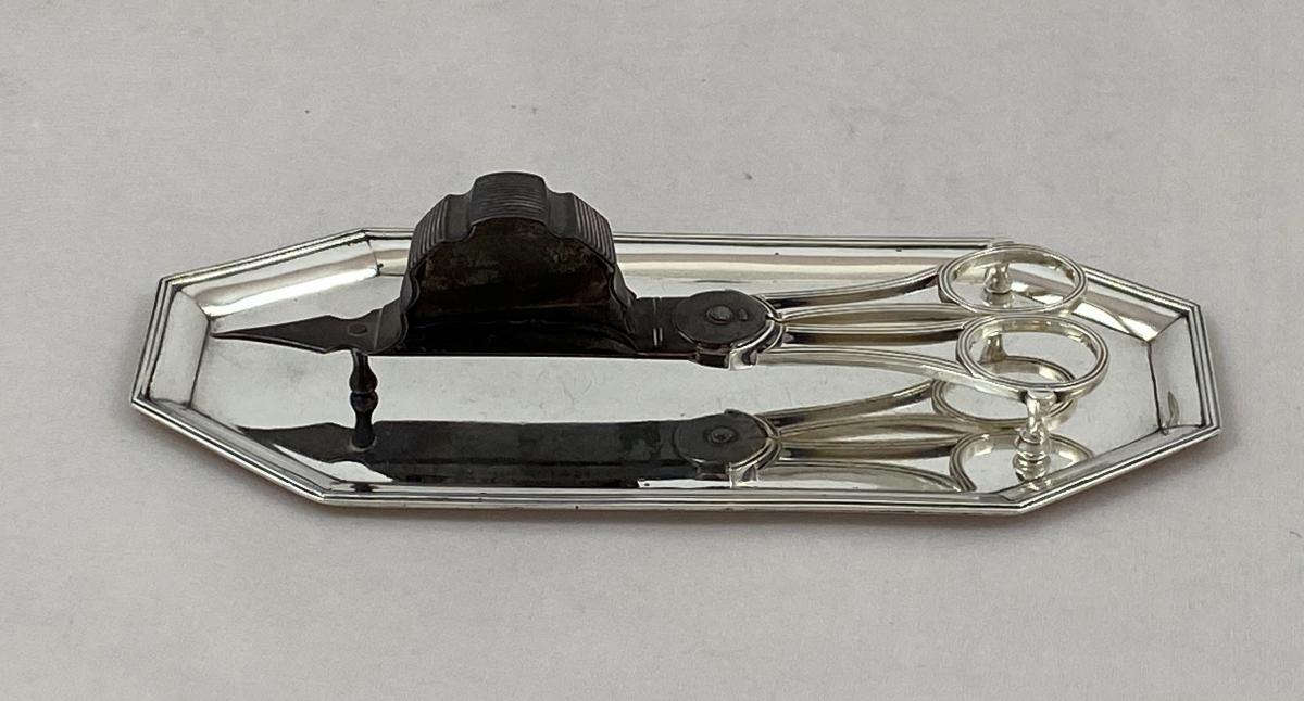 Chawner Georgian silver snuffer wick trimmers and tray 1789