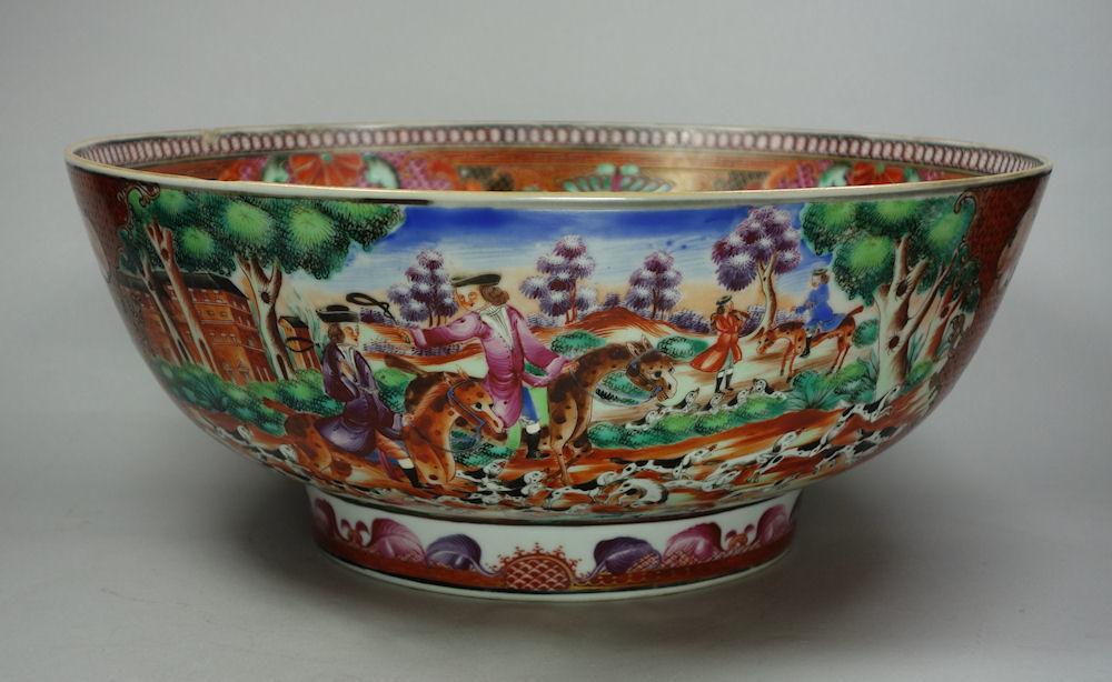 Chinese famille rose hunting bowl, Qianlong (1736-95)
