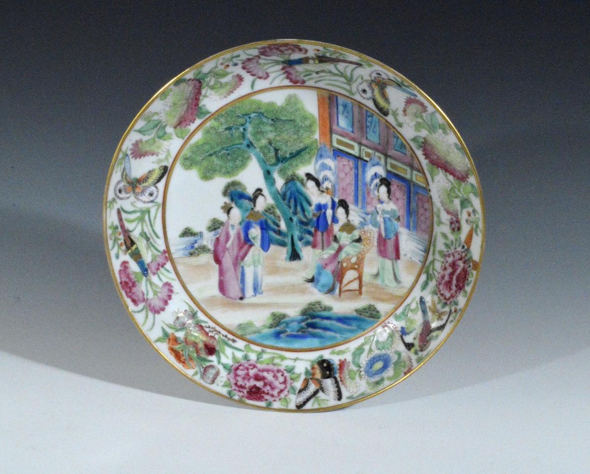 Chinese Rose Mandarin Porcelain Saucer Dish, Circa 1810