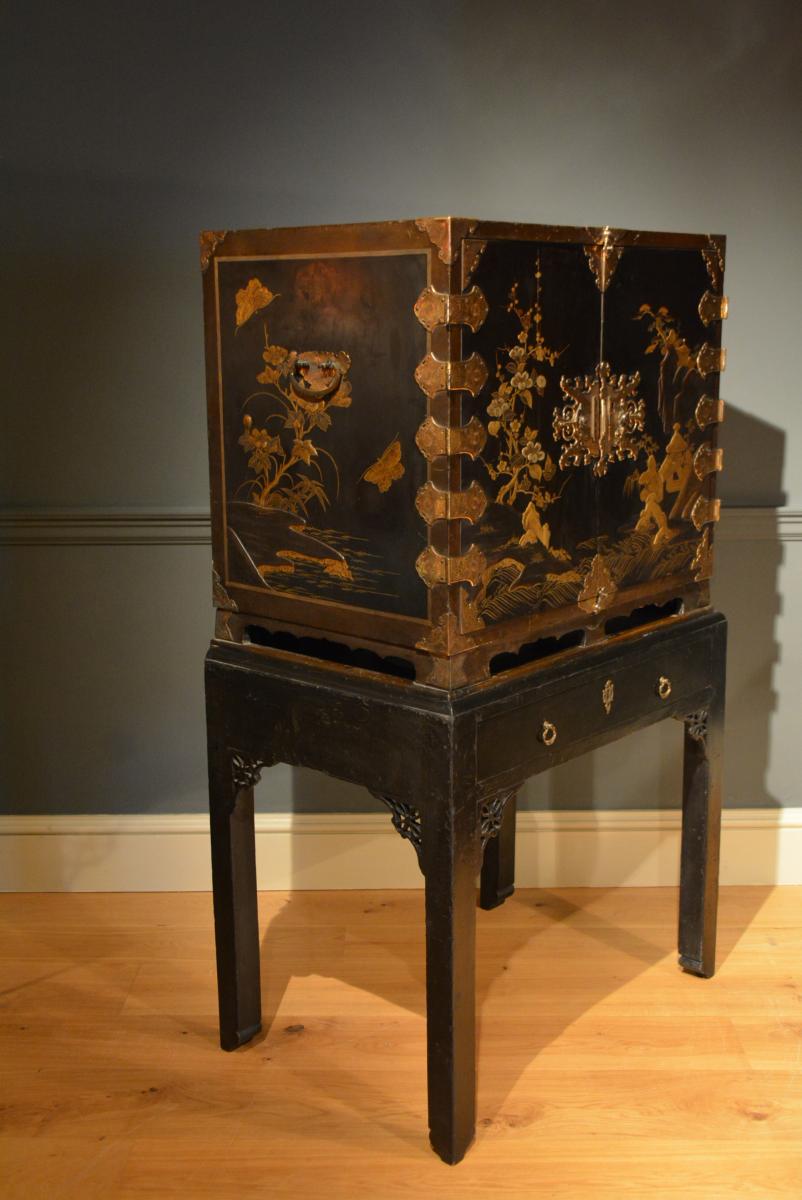 Late 17th Century Japanese lacquer cabinet on it's mid 18th Century lacquer English stand