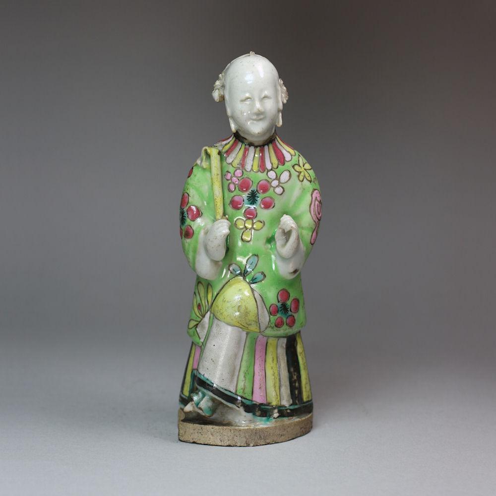 Small Chinese famille rose seated figure of the immortal Lü Dongbin, Qianlong (1736-95)