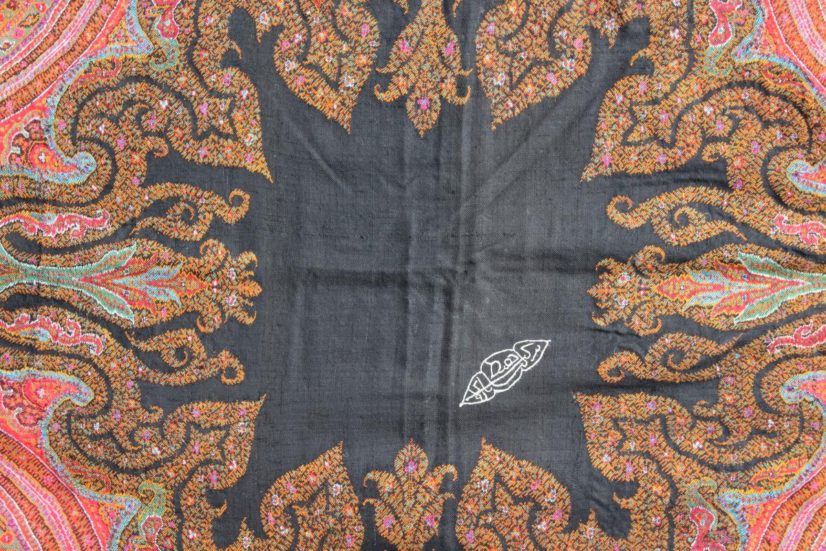 detail kashmir shawl inscription