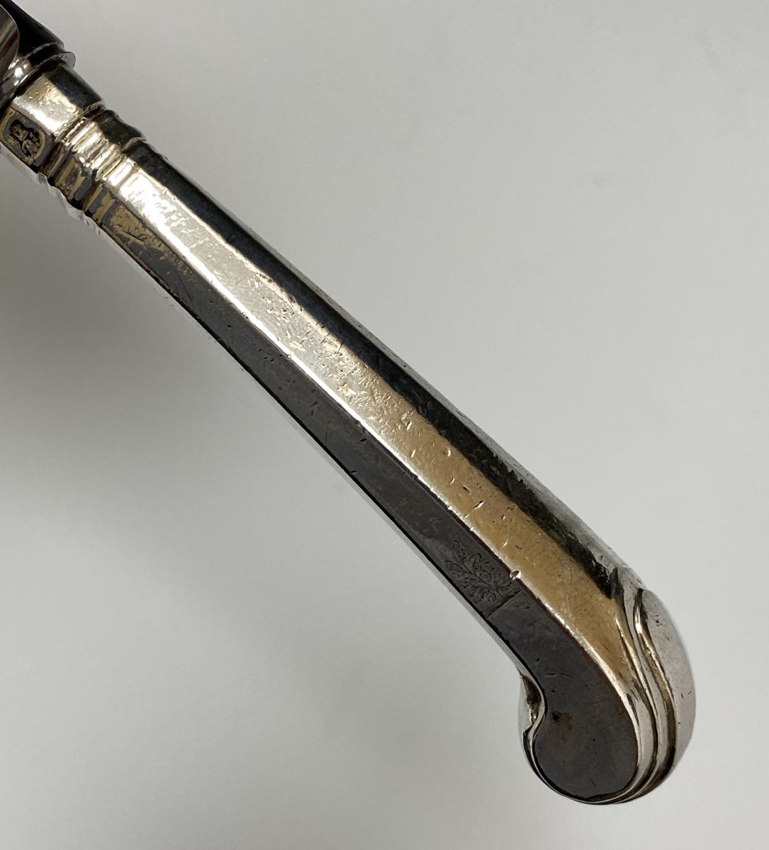 Garrard Pistol grip handle silver knives 1842