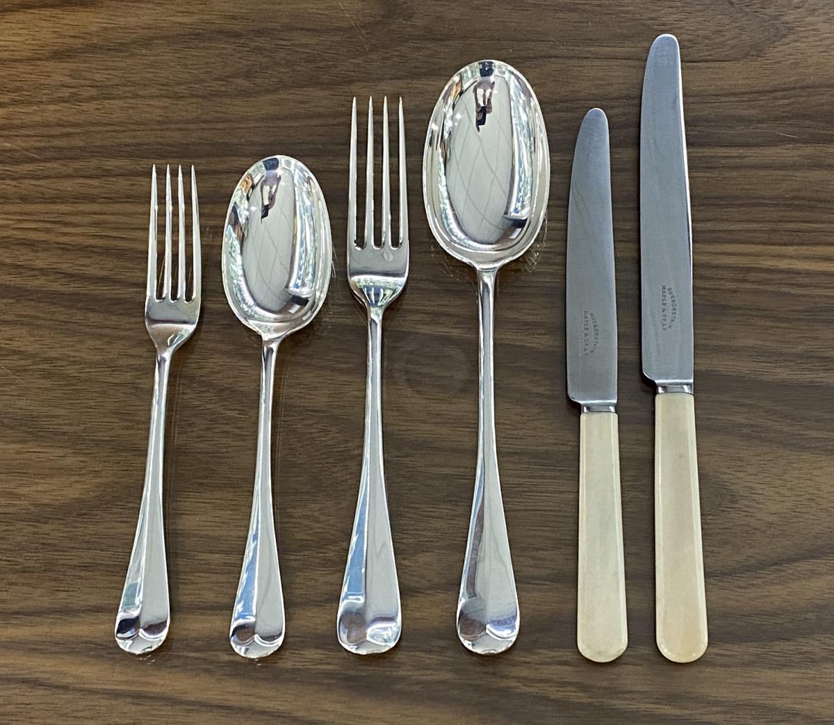 John Round rattail silver flatware cutlery set service 1910