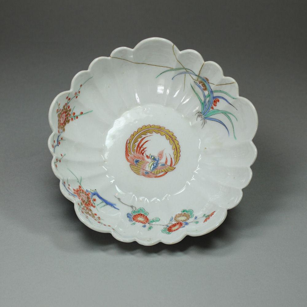 Japanese kakiemon fluted hexagonal bowl, 18th century